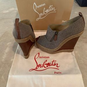 Christian Louboutin Deroba 140 Flannel Wedges